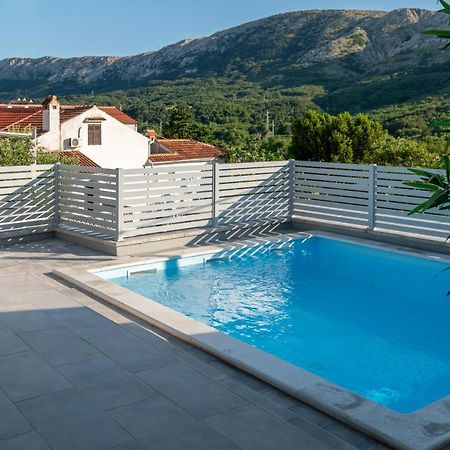 Villa Carmen Draga Bašćanska Bagian luar foto