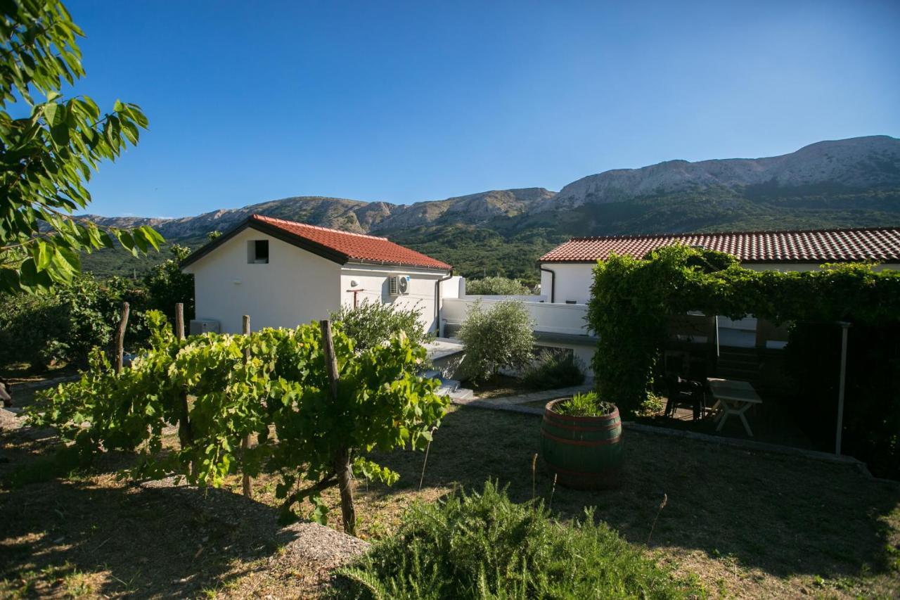 Villa Carmen Draga Bašćanska Bagian luar foto