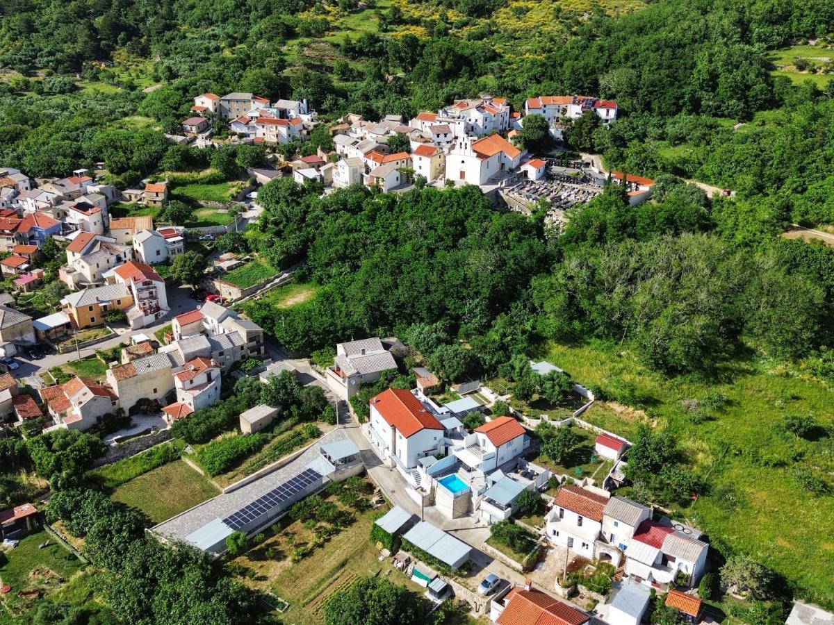Villa Carmen Draga Bašćanska Bagian luar foto