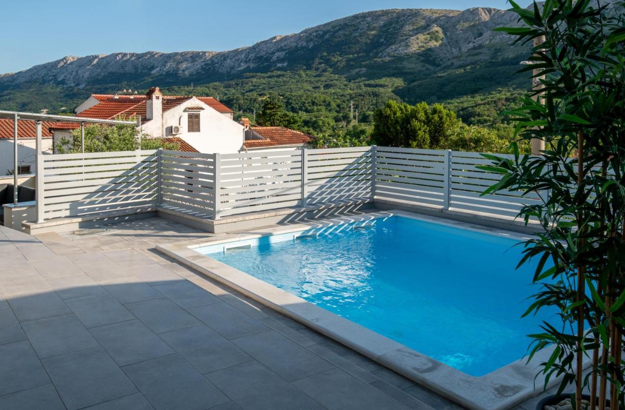 Villa Carmen Draga Bašćanska Bagian luar foto